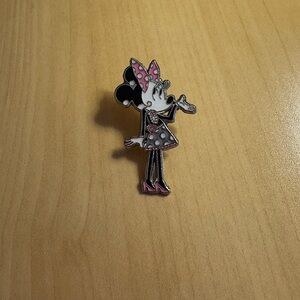 Disney Pins - Minnie Mouse Paris Fashion Glamour Pink Polka Dot Pin 2012